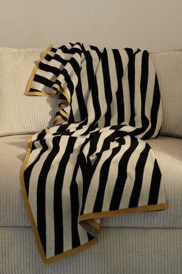 Ellos Home Pledd Cassie Svart