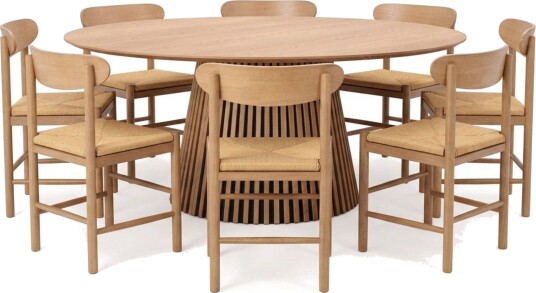 Peyra spisegruppe rund 180 cm eik med 8 Malte spisestoler