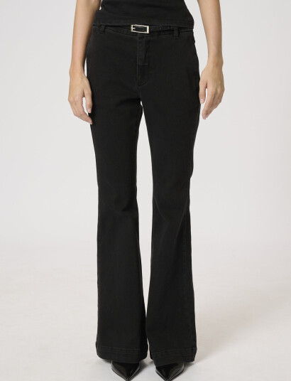 My Essential Wardrobe Ayomw 170 High Bootcut Y - Black - 26 x 33 My Essential Wardrobe Ayomw 170 High Bootcut Y - Black - 26 x 33