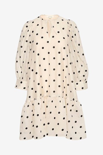 Soaked In Luxury Kjole slZiggie Dress Hvit Soaked In Luxury Kjole slZiggie Dress Hvit