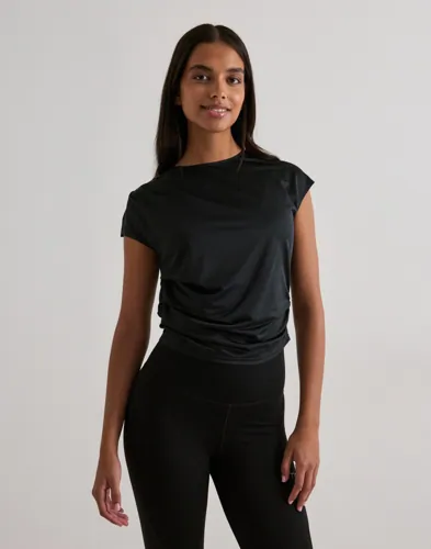 Aim'n - Svart - Luminous Draped Short Sleeve