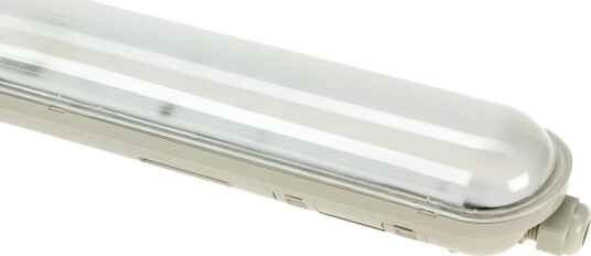 Spectrum Spectrum Gigant 38W LED armatur   120cm 174lm/W  IP65 vanntett gjennomgangskobling 230V   Dimbar : Ikke dimbar Kulør : Kald