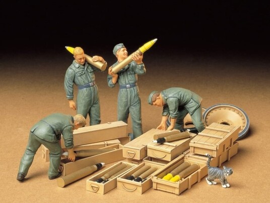 Tamiya 1/35 German Ammo-Loading Crew