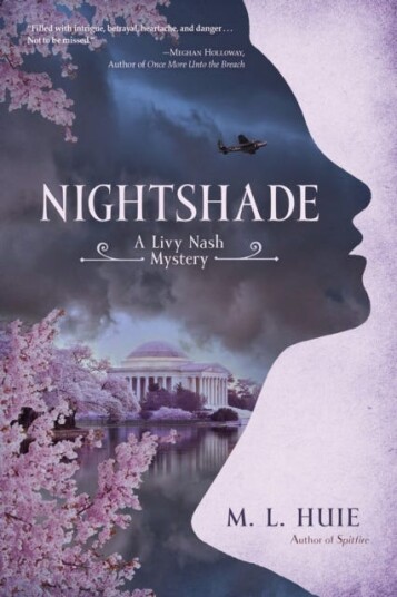 Nightshade Av M. L. Huie