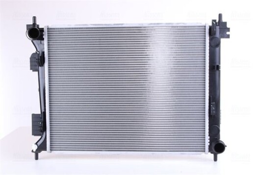 Radiator NISSENS 67611