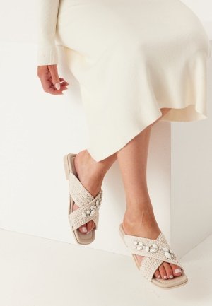 INUIKII Slipper Woven Crossed Stones White 36 INUIKII Slipper Woven Crossed Stones White 36