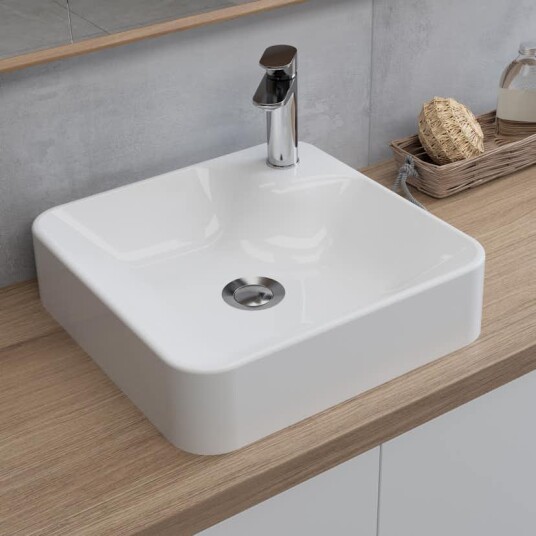 Servant Bathlife Konstant