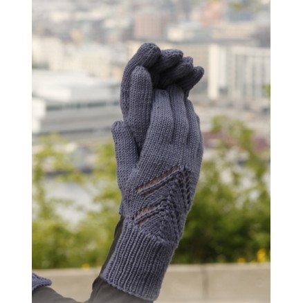 Midnight Boheme Gloves by DROPS Design Votter Strikkeoppskrift str One size