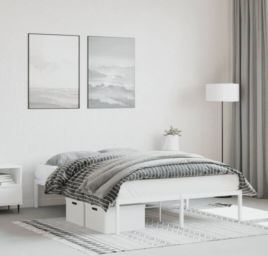 vidaXL Sengeramme i metall hvit 140x200 cm 8721012304772 vidaXL Sengeramme i metall hvit 140x200 cm 8721012304772
