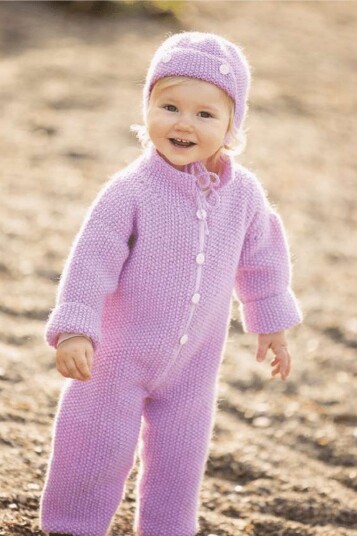 Viking Garn 1617 04 Toya Dress Og Luer I Perlestrikk