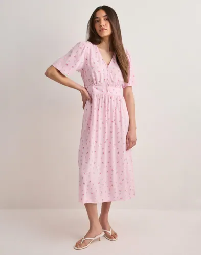 Pieces Rosa Pctala Ss Midi Dress Noos Bc Pieces Rosa Pctala Ss Midi Dress Noos Bc
