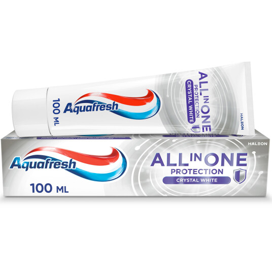 Aquafresh Whitening Tannkrem Alt i One Protection White 75 ml. Aquafresh Whitening Tannkrem Alt i One Protection White 75 ml.