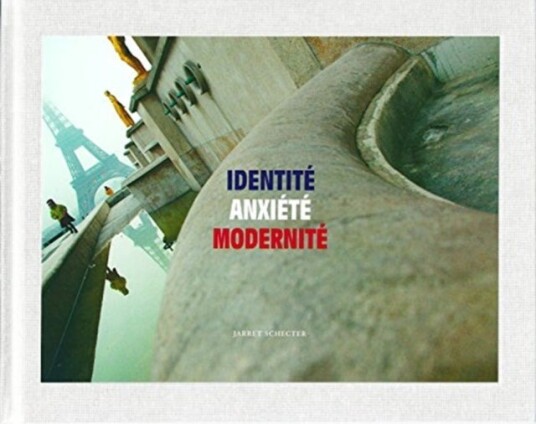 Jarret Schecter: Identite Anxiete Modernite Jarret Schecter: Identite Anxiete Modernite