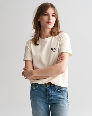 Liten grafisk T-skjorte CREAM M Liten grafisk T-skjorte CREAM M