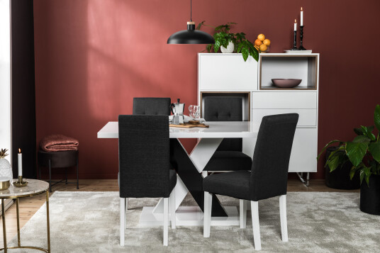 Scandinavian Choice Spisegruppe Mendoza 140 cm med 4 Leo Stol Hvit|Svart|Svart PU Scandinavian Choice Spisegruppe Mendoza 140 cm med 4 Leo Stol Hvit|Svart|Svart PU