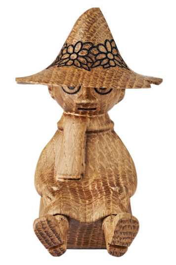 Dsignhouse X Moomin Mummi tredekorasjon Snusmumriken 10 cm eik Dsignhouse X Moomin Mummi tredekorasjon Snusmumriken 10 cm eik