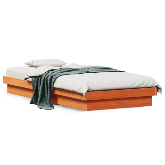  Sengeramme med LED voksbrun 75x190 cm heltre furu 8721102929762