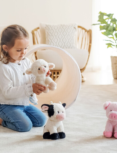 Teddykompaniet Teddy Farm, Sitting Lamb - White - H:18CM Teddykompaniet Teddy Farm, Sitting Lamb - White - H:18CM