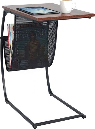 C formet industrielt sidebord med magasinhylle