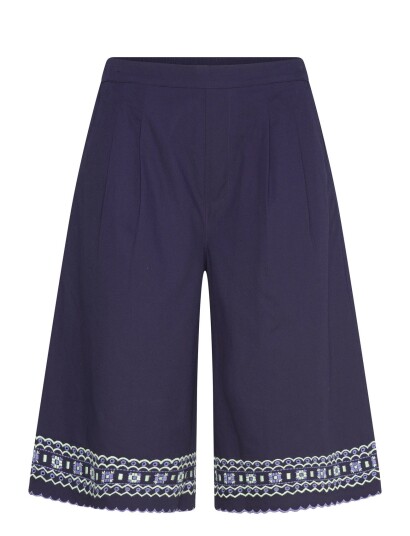 nué notes Giza Shorts Navy 34 nué notes Giza Shorts Navy 34