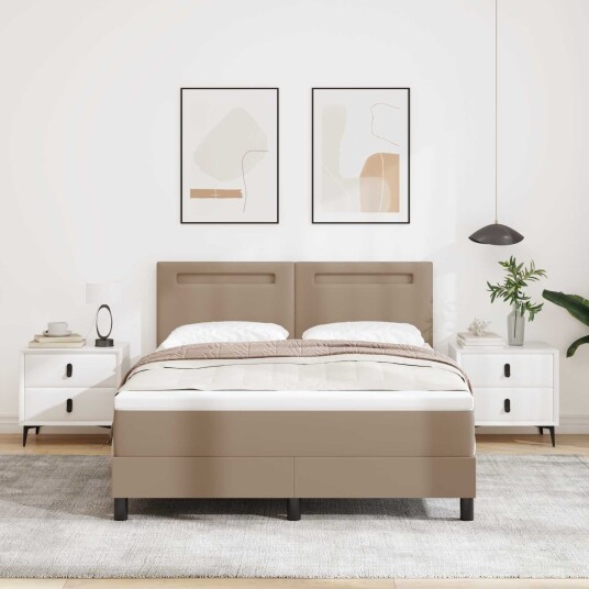 Box Spring Seng med madrass Kaffe 140x200 cm Kunstskinn