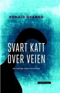 Svart Katt Over Veien Av Ronald Grambo