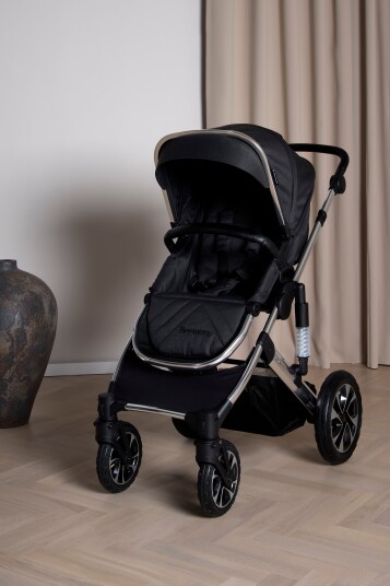 Beemoo Maxi 4 Black/Silver