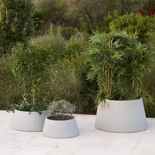 Cane line Soil potte trapez medium Concrete structure fiberglas Cane line Soil potte trapez medium Concrete structure fiberglas