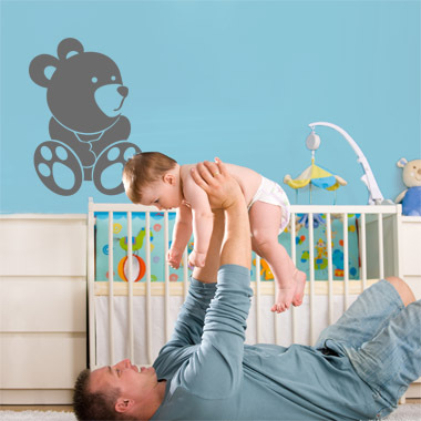 Bamse sidder wallsticker av Anline Ruby, 36x48 cm Bamse sidder wallsticker av Anline Ruby, 36x48 cm