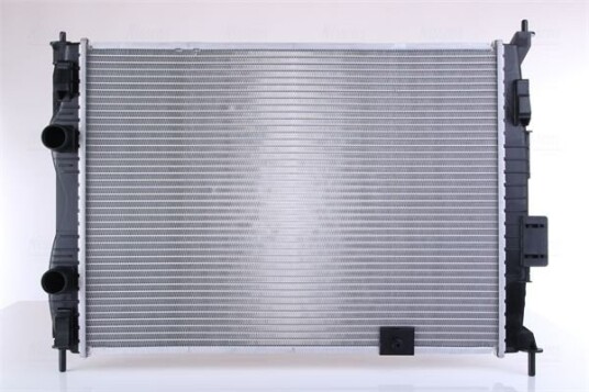 Radiator NISSENS 67364