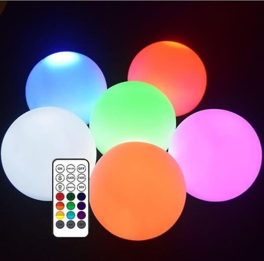 Flytende bassenglys Ball Led lys Ball Fjernkontroll Led lys Svømmebasseng Gave Nattlys Ball Lampe Glow Balls Flytende Bassenglys   Colo
