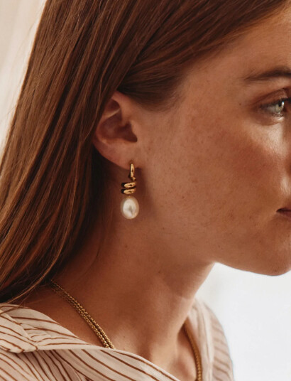 Edblad Swivel Earrings Pearl L Gold Gold ONE SIZE