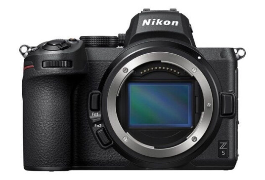 Nikon Z 5 kit w/NIKKOR Z 24-200mm Nikon Z 5 kit w/NIKKOR Z 24-200mm