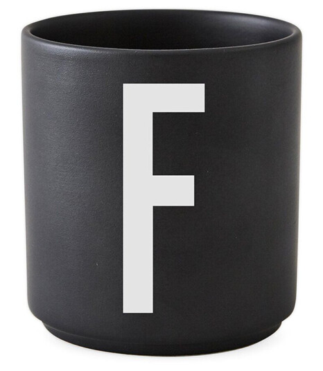 Design Letters kopp svart F Design Letters kopp svart F