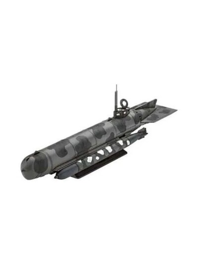 Revell Model Building Kit   German Submarine Type Molch 1:72   35dlg.