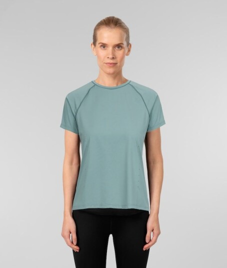 Johaug Elevated Performance Tee Dame Blgrnn L