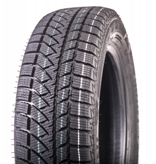 Mazzini Snowleopard 2 235/40R19 96V Piggfritt Mazzini Snowleopard 2 235/40R19 96V Piggfritt