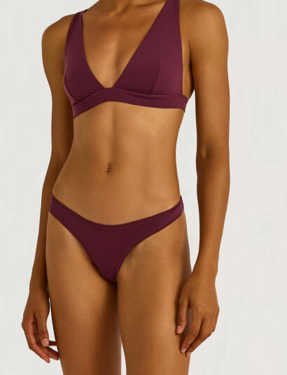 Organic Basics Soft Touch Veil Plunge Bralette Burgundy XS Organic Basics Soft Touch Veil Plunge Bralette Burgundy XS