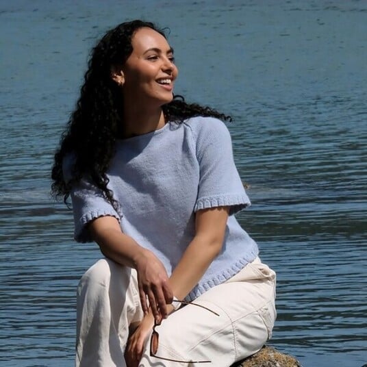 Bluum Strikk Sommertopp Blåklokke til dame garnpakke i Soft Merino Ull