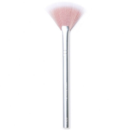 RMS Beauty skin2skin Fan Brush RMS Beauty skin2skin Fan Brush