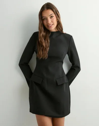 Malina   Svart   Leanna High Neck Mini dress