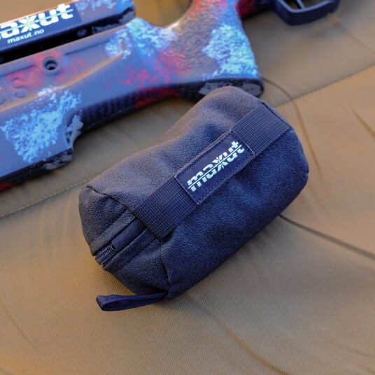 Maxut Baksekk m/ Plastfyll Black Grip