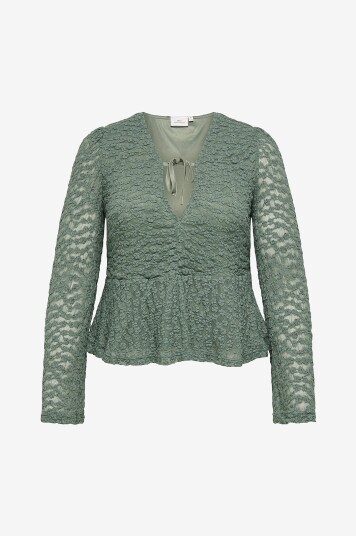 Only Carmakoma   Blondetopp carAlice LS Lace 2 way V neck Blouse   Grønn