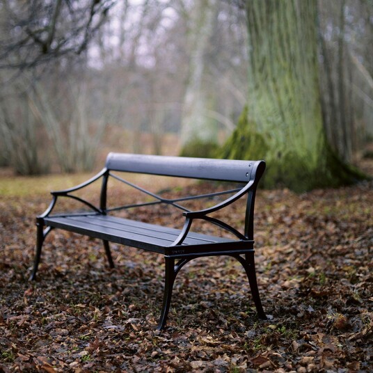 Byarums Bruk Lessebo sofa naturoljet mahogny Byarums Bruk Lessebo sofa naturoljet mahogny