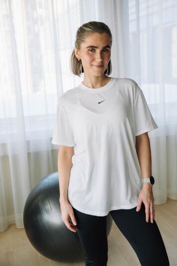 Nike One Relaxed Dri Fit Short Sleeve Top Hvit XS