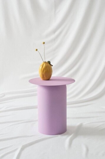 ZELE sidebord, diameter 46 cm Purple