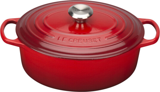 Le Creuset Signature støpejernsgryte oval 27 cm 4,1L rød Le Creuset Signature støpejernsgryte oval 27 cm 4,1L rød