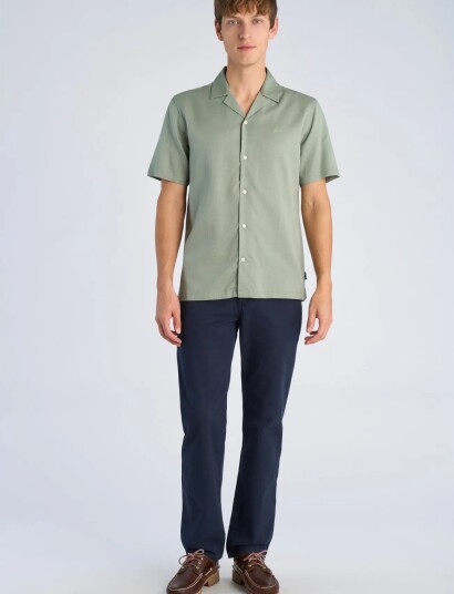 Lindbergh Cotton / Lyocell Blend Resort Shirt Green L Lindbergh Cotton / Lyocell Blend Resort Shirt Green L