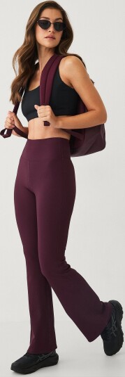 Ellos STUDIO   Treningstights Flare Structure Tights   Lilla