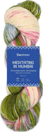 Bæstmor Meditating in Mumbai